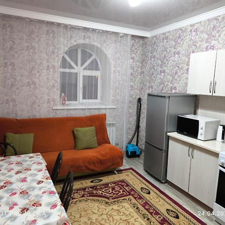 Уютная Квартира Комфорт Класса76 Astana Bagian luar foto